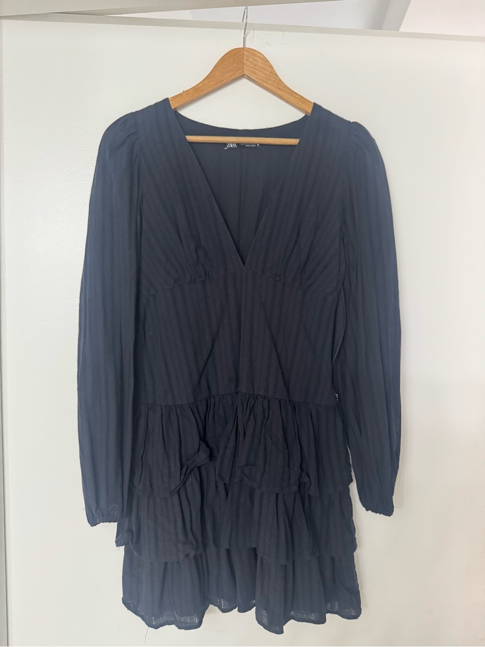 Zara Black Long-Sleeve V-Neck Tiered Tunic